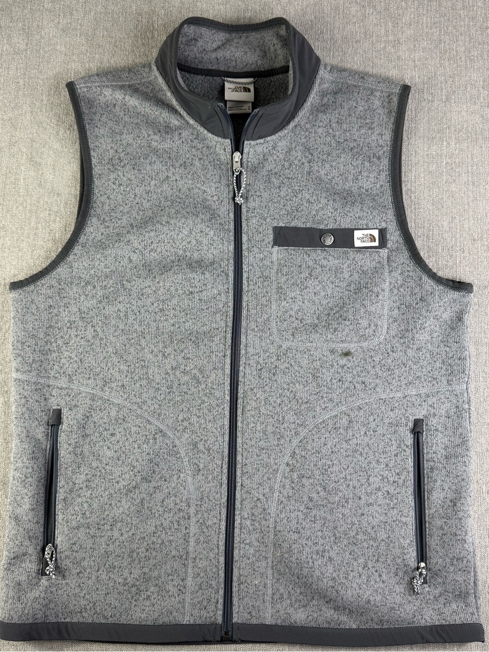 The North Face Men’s M Gray Fleece Vest - Zip Front